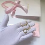 بروش التوائم ترضيع زركون