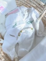 ⁦لبسة+كمه مواليد ٠ الى ٣ شهور تطريز لون واحد⁩ - الصورة ⁦3⁩