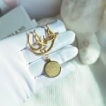 بروش فضه خالصه مطلي بالذهب مع ترصيع زركون